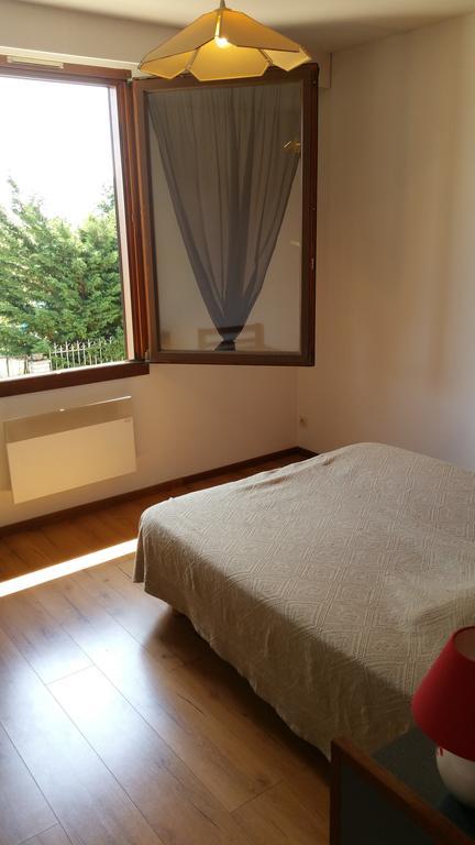 Hotel Le Magiot Montliot-et-Courcelles Zimmer foto